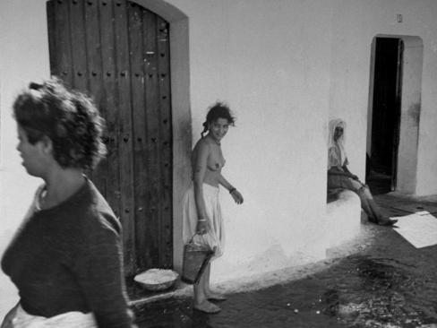  Girls in Casablanca, Morocco